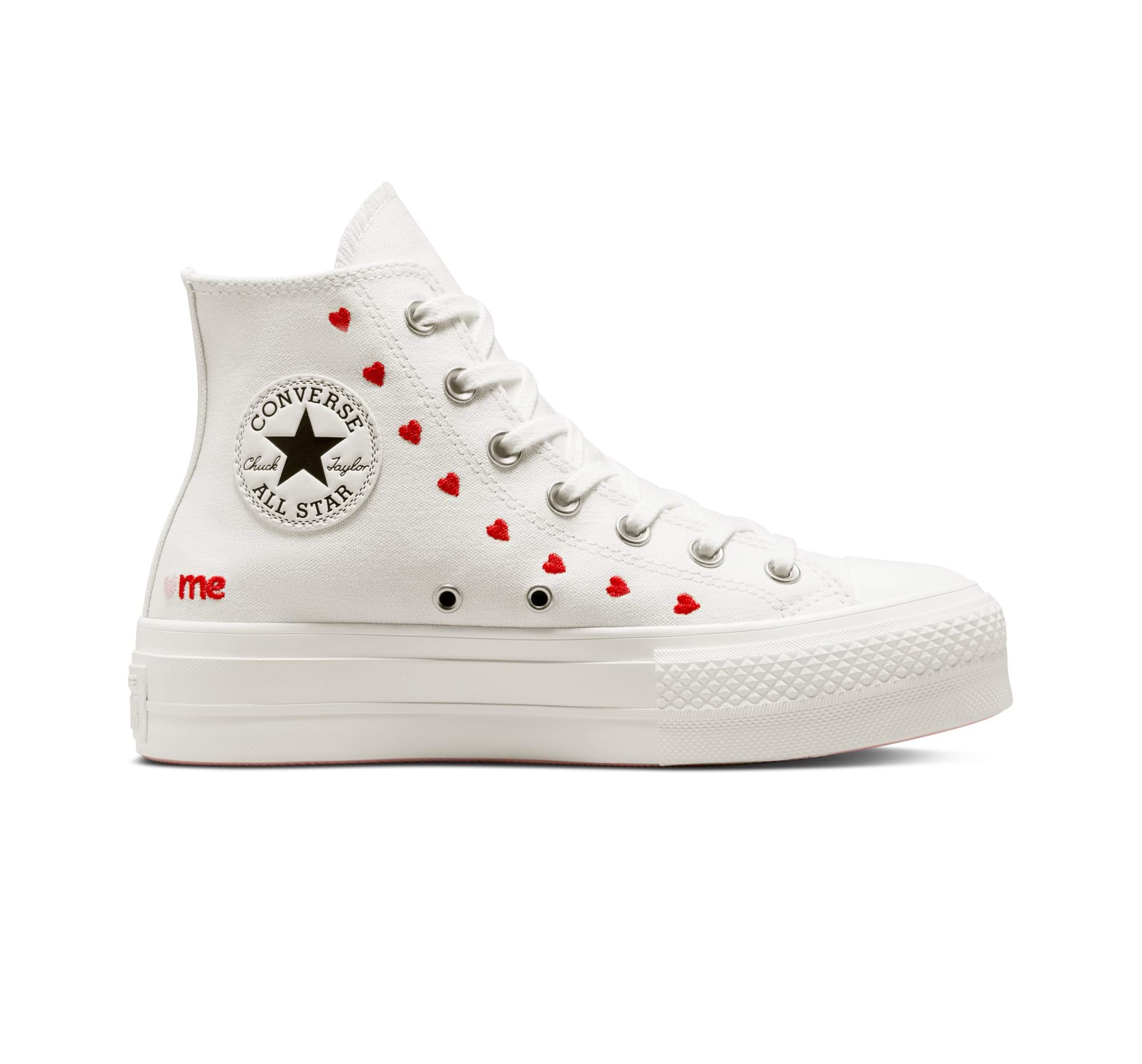 Chuck Taylor All Star Lift Platform Embroidered Hearts