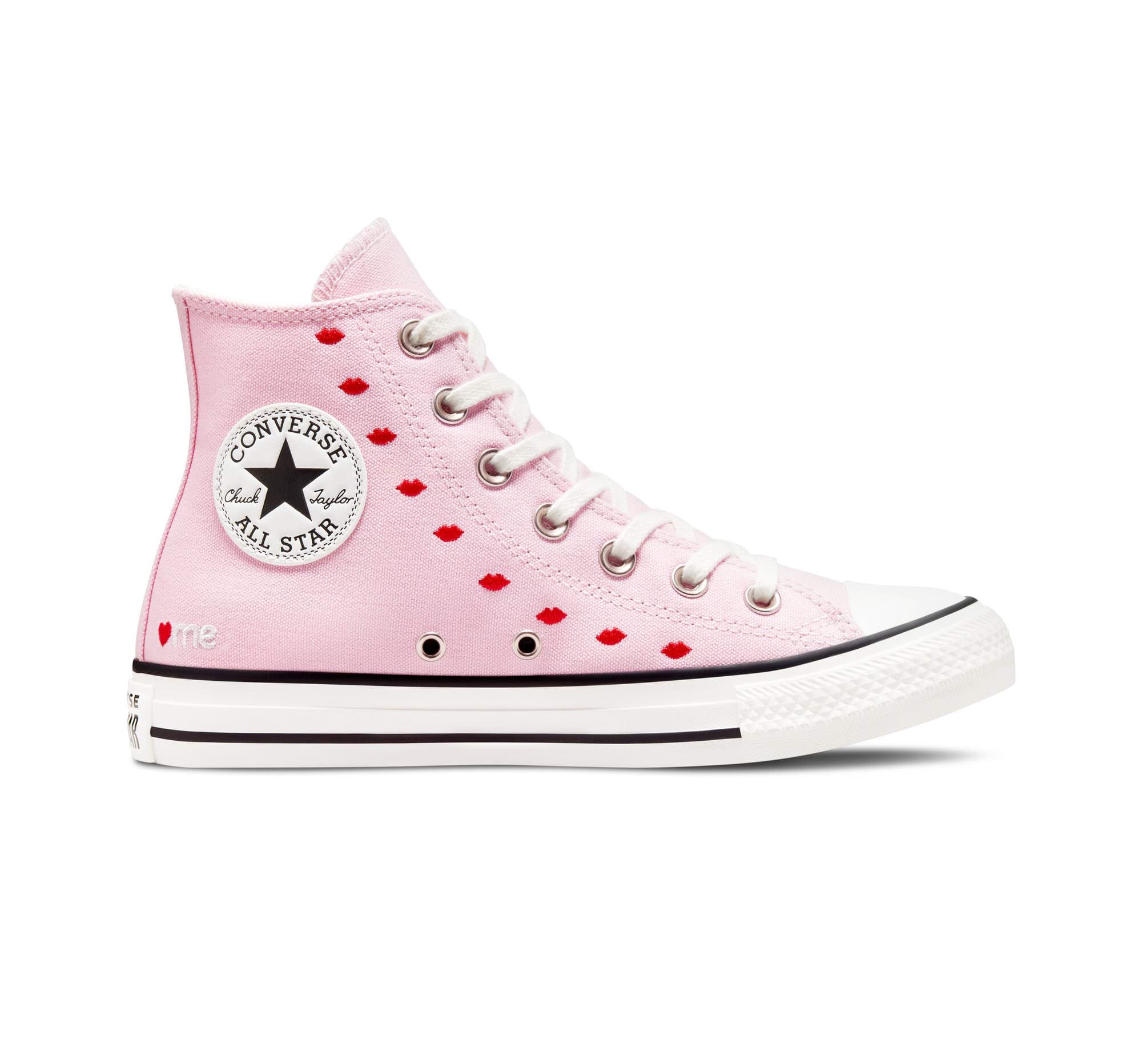 Chuck Taylor All Star Embroidered Hearts