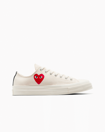 PLAY Comme des Garçons Single Heart Chuck 70