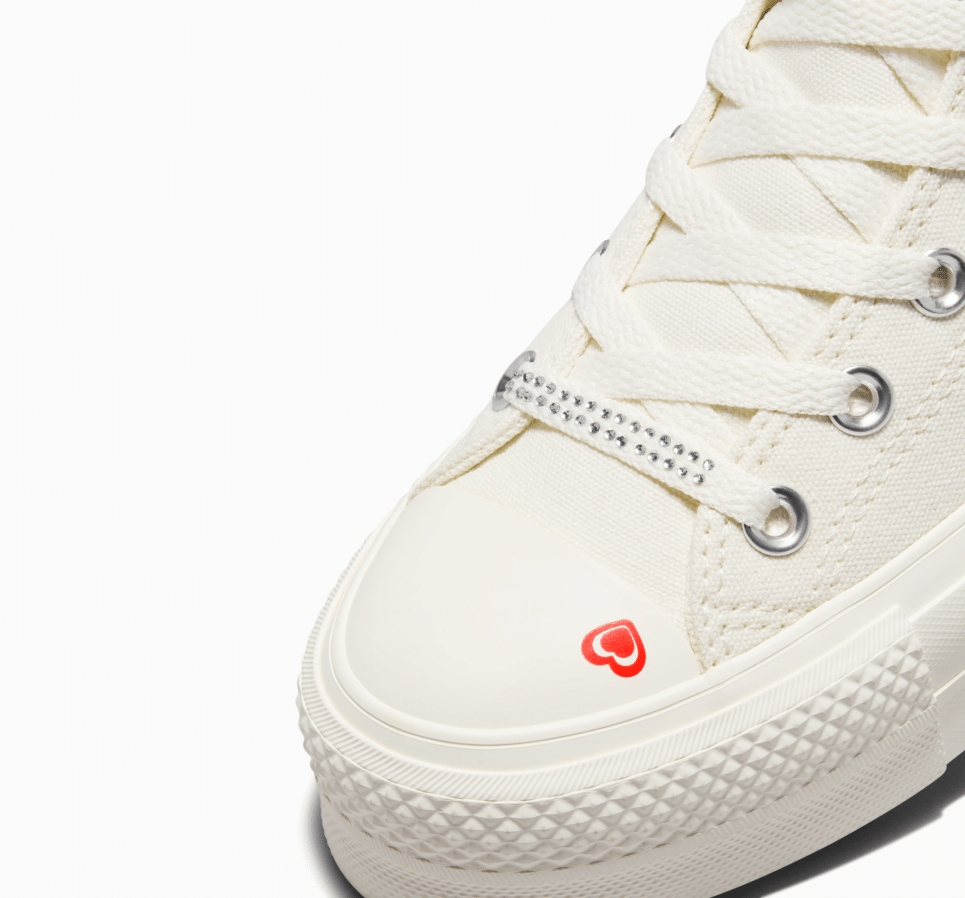 Chuck Taylor All Star Lift Platform Y2K Heart