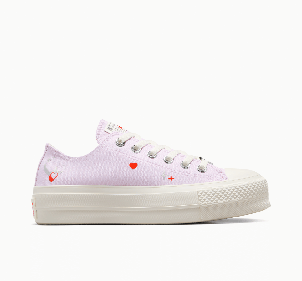 Chuck Taylor All Star Lift Platform Y2K Heart