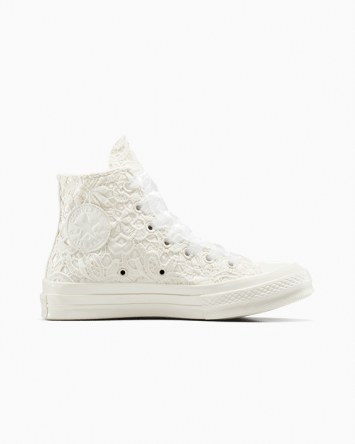Chuck 70 Crocheted Satin
