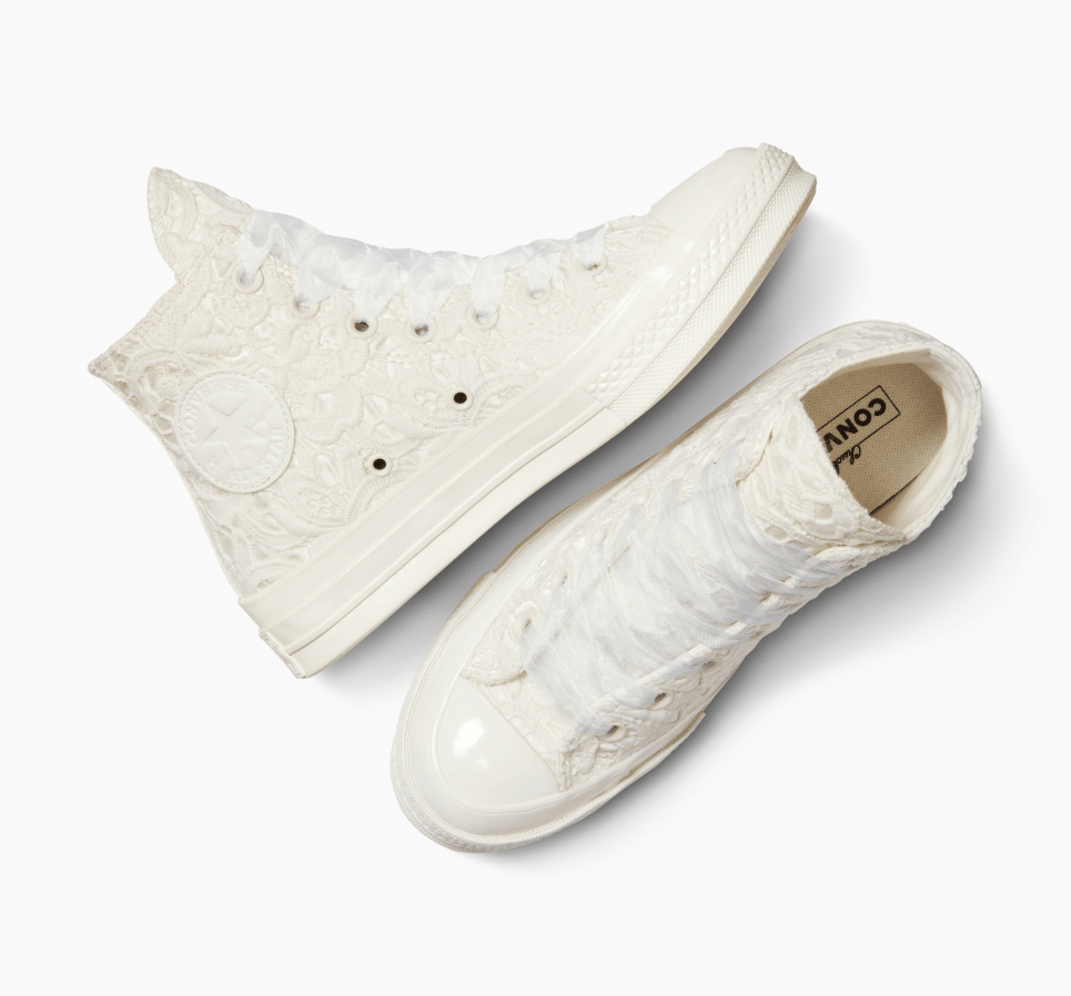 Chuck 70 Crocheted Satin