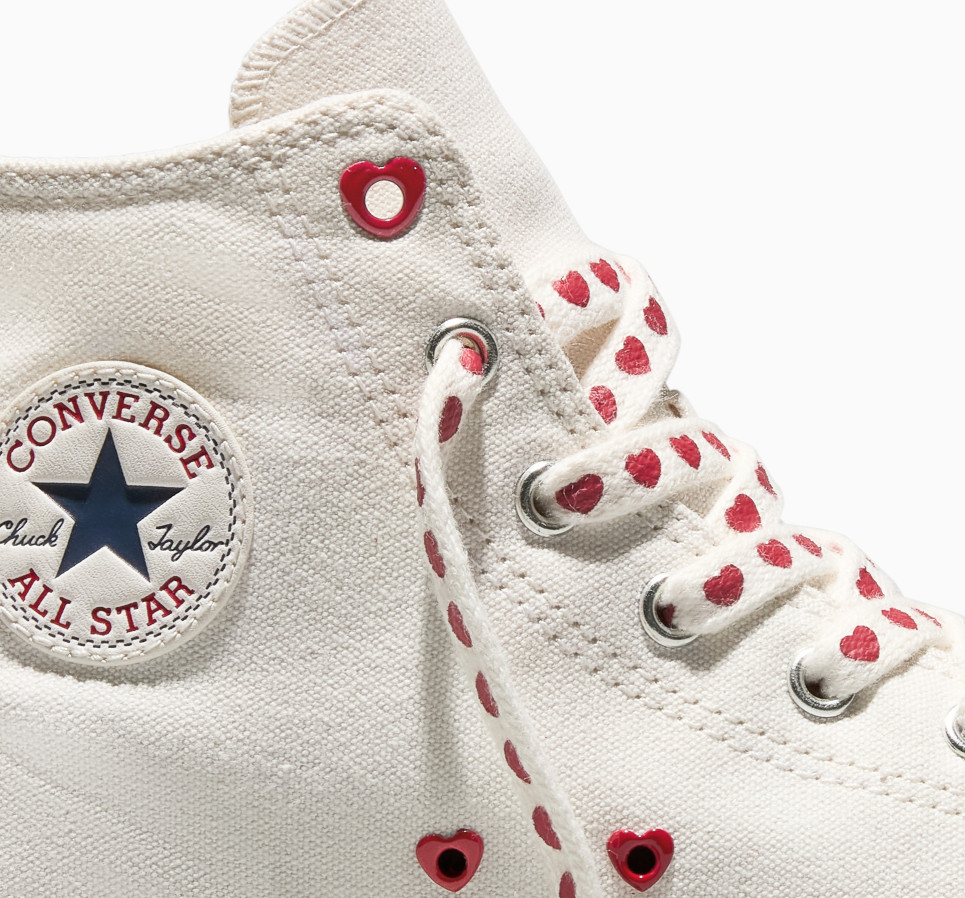 Chuck Taylor All Star Lift Platform Hearts